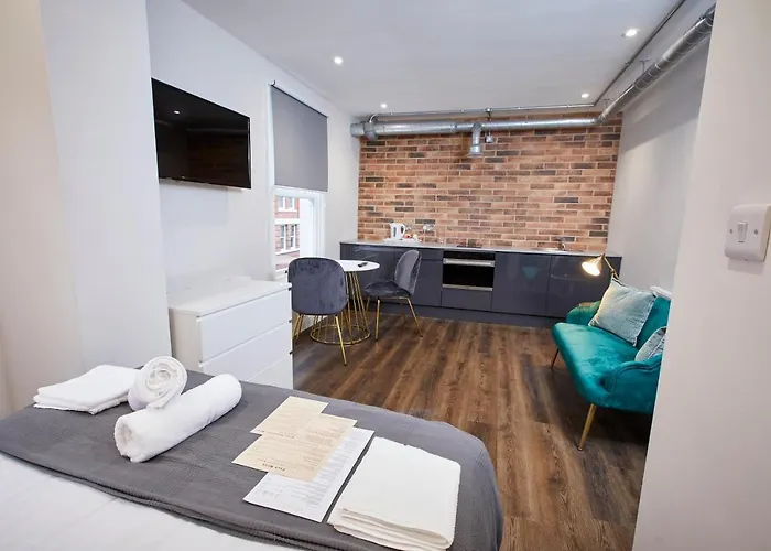 Three Cranes Serviced Apartments